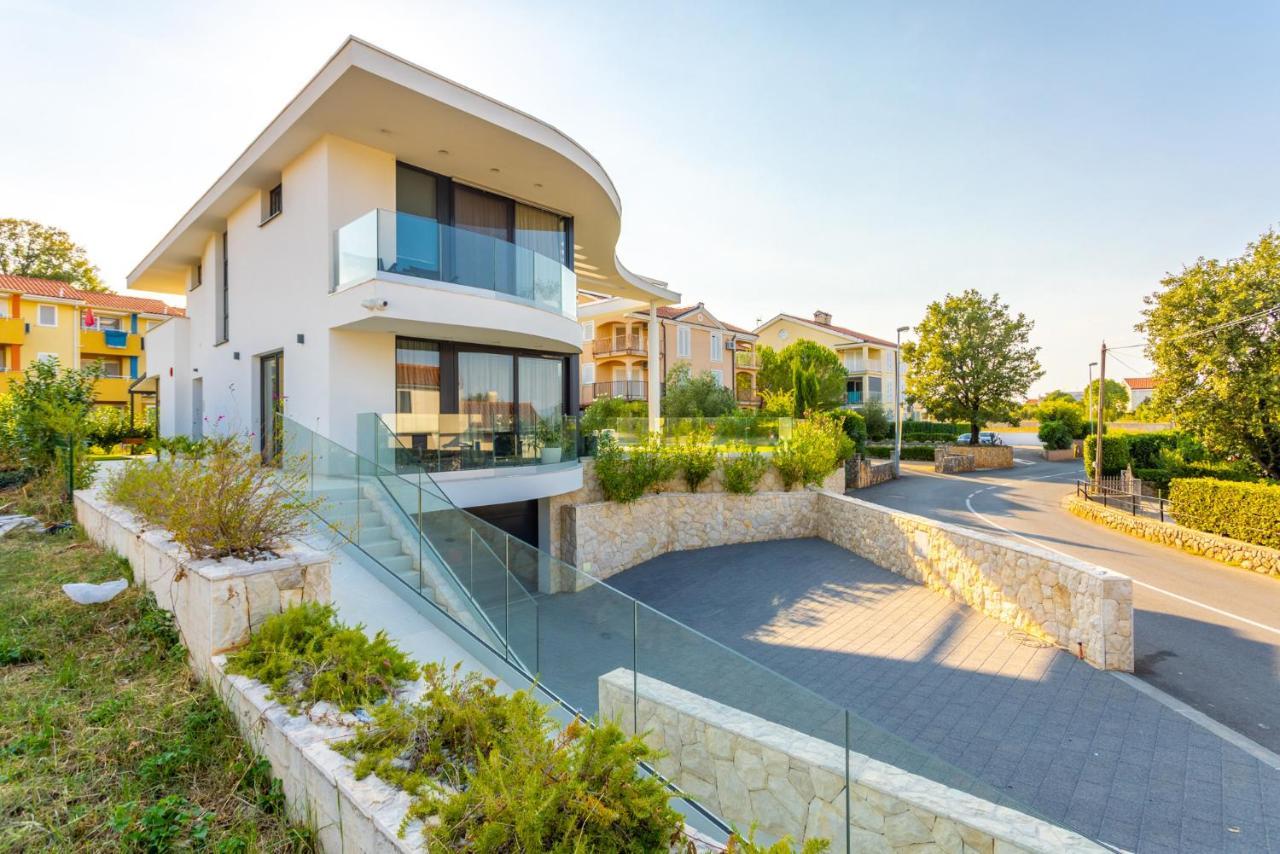 ונטאצ'יצ'י Villa Piano מראה חיצוני תמונה
